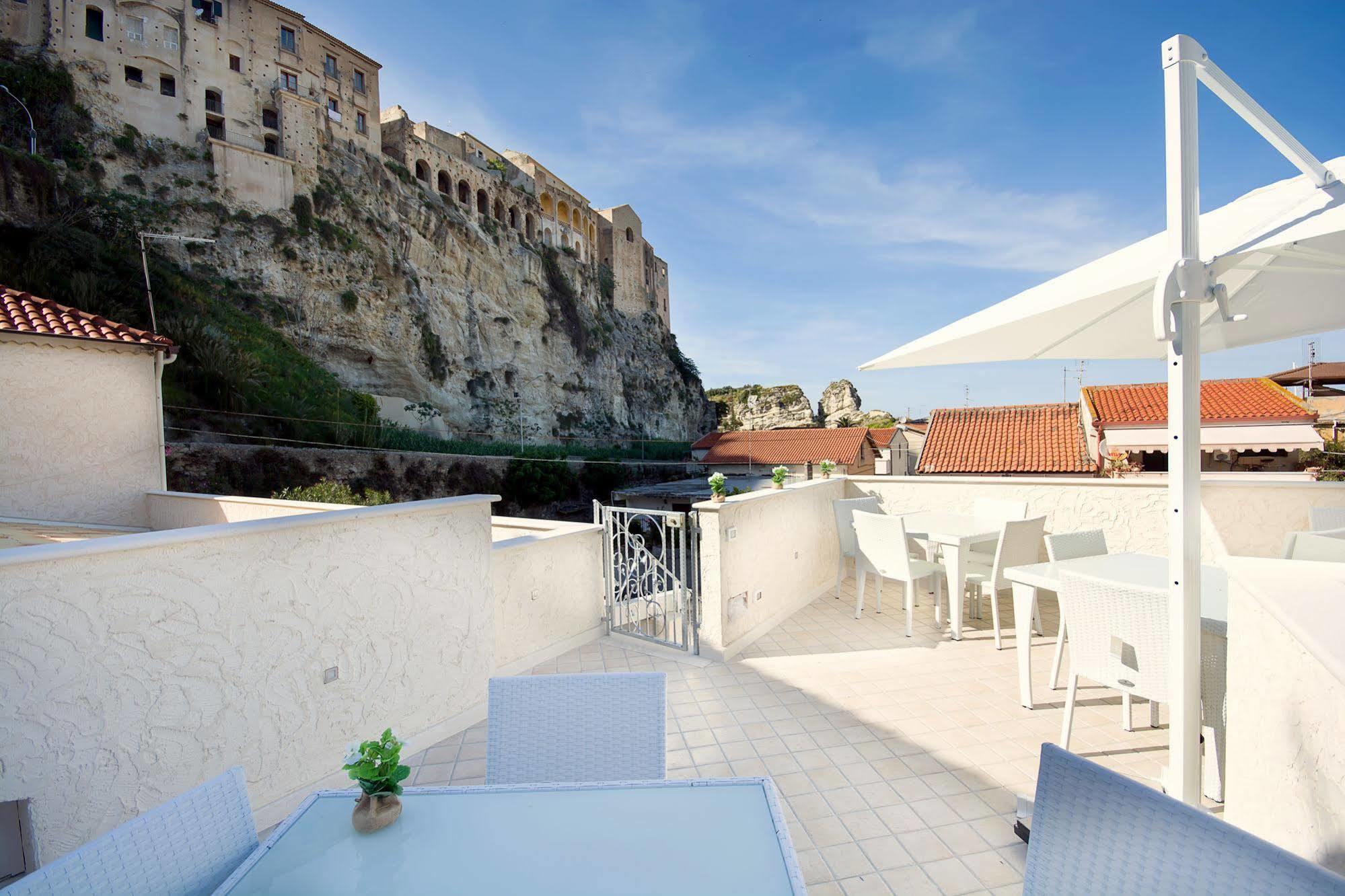 Residenza A Due Passi Dal Mare Hotel Tropea Eksteriør billede